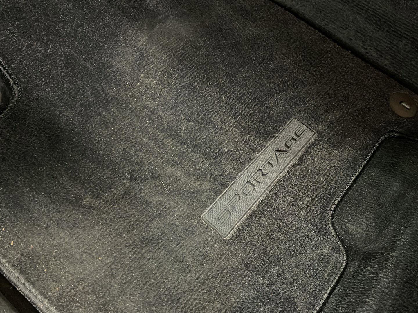 Used 2023 Kia Sportage LX image 17