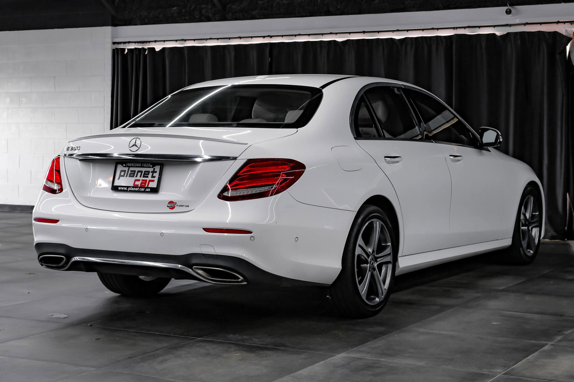 Used 2018 Mercedes-Benz E 300 w/ Premium 1 Package image 11