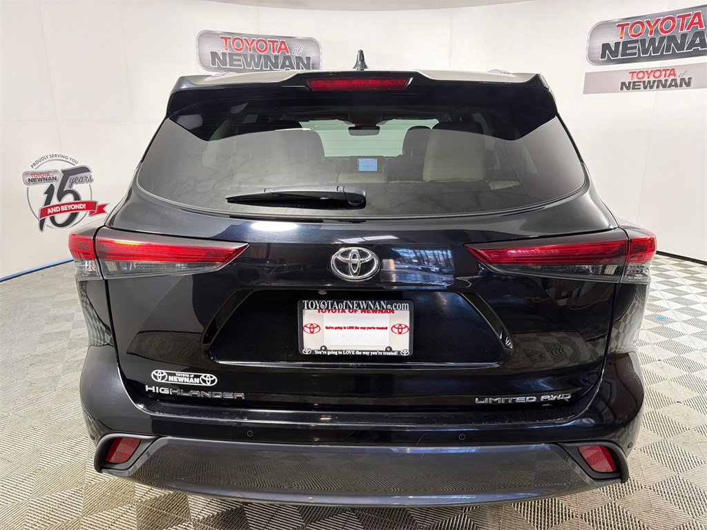 Used 2020 Toyota Highlander Limited image 6