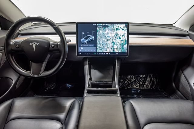 Used 2018 Tesla Model 3 Long Range RWD image 25