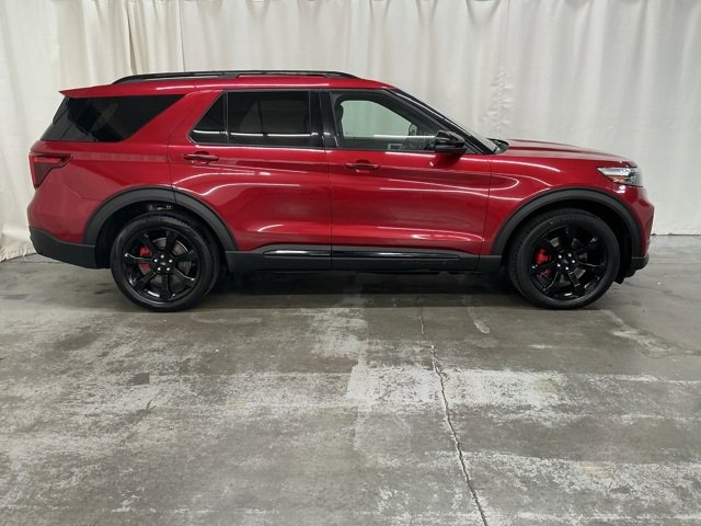 Used 2020 Ford Explorer ST image 2