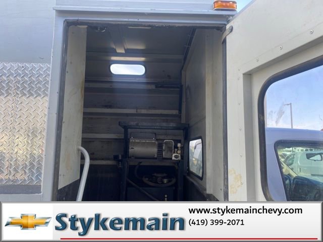 Used 2008 Ford F550 4x4 Regular Cab Super Duty image 31