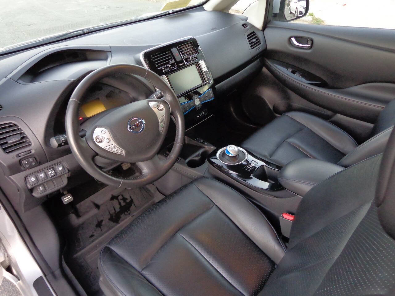 Used 2017 Nissan Leaf SL w/ Protection Package image 7