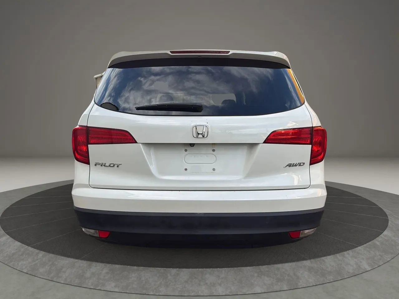 Used 2017 Honda Pilot EX image 6