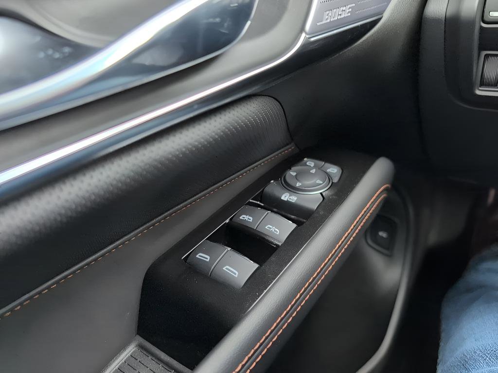 Used 2022 Cadillac CT4 V w/ LPO, ONYX Package image 10