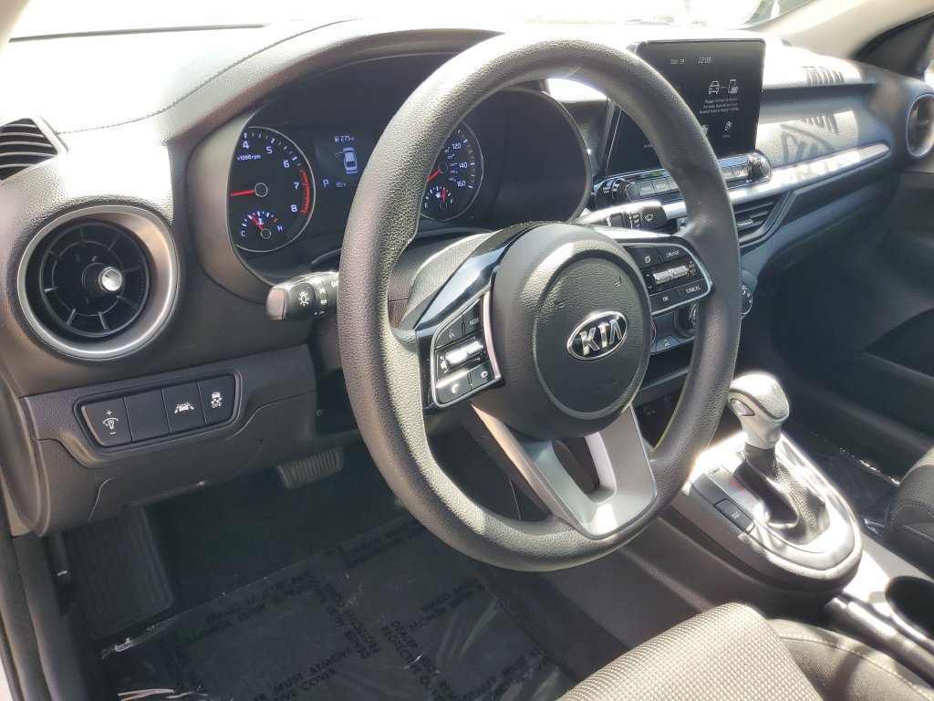 Used 2021 Kia Forte LXS FWD image 17