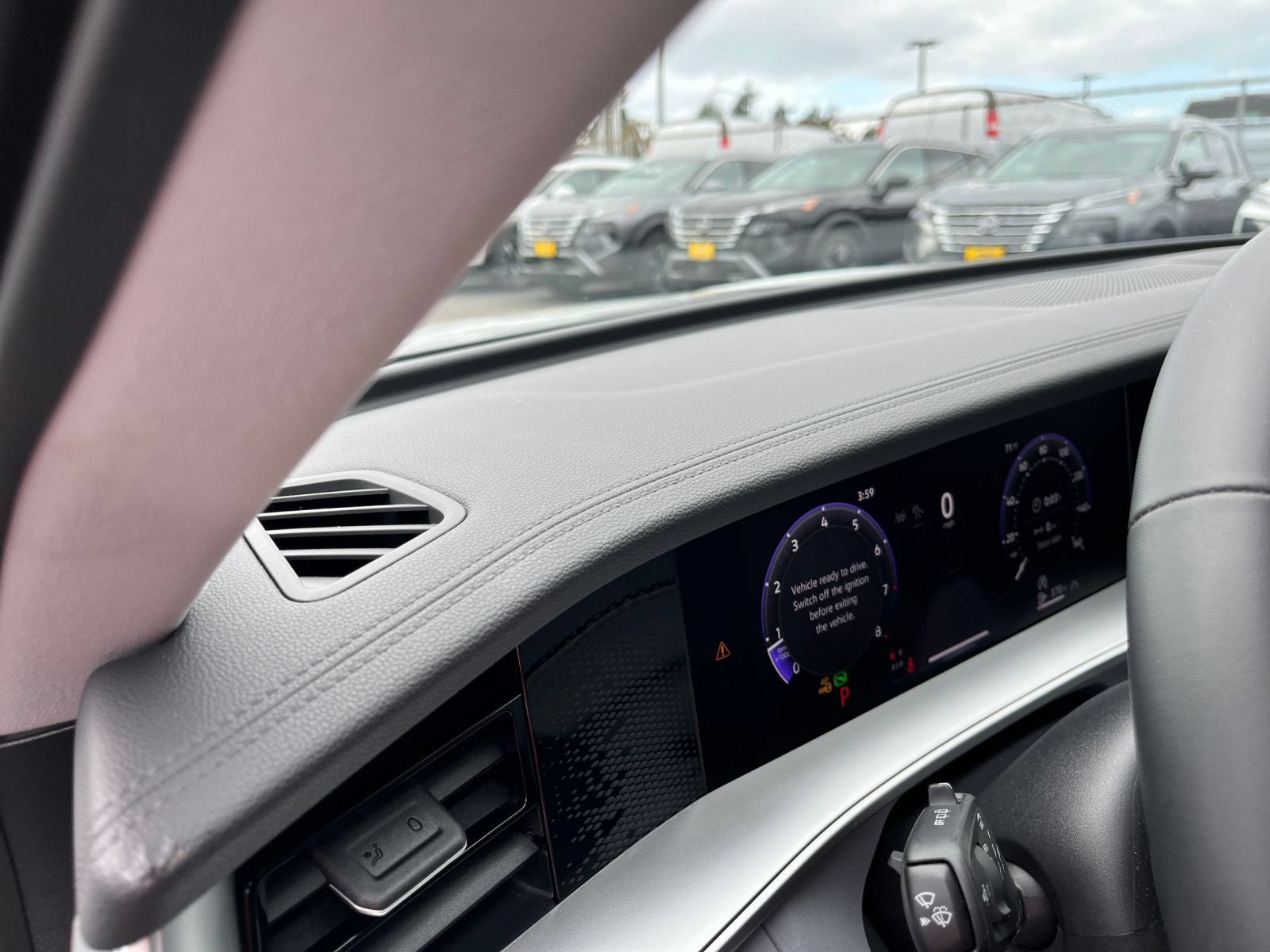 Used 2026 Volkswagen Tiguan SE AWD/4WD image 31