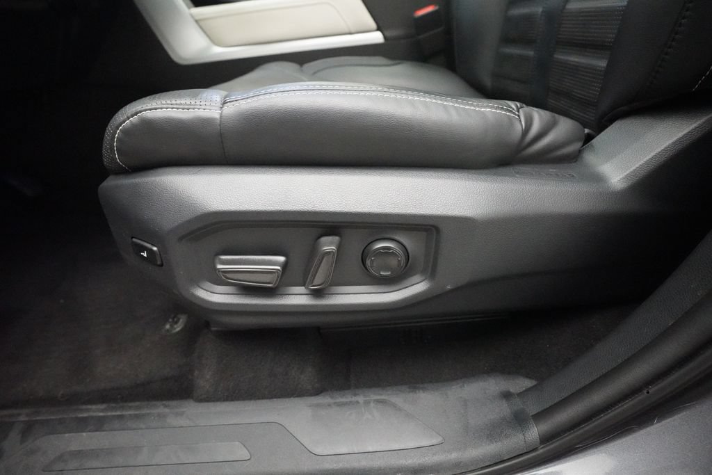 Used 2023 Toyota Sequoia Capstone AWD/4WD image 28