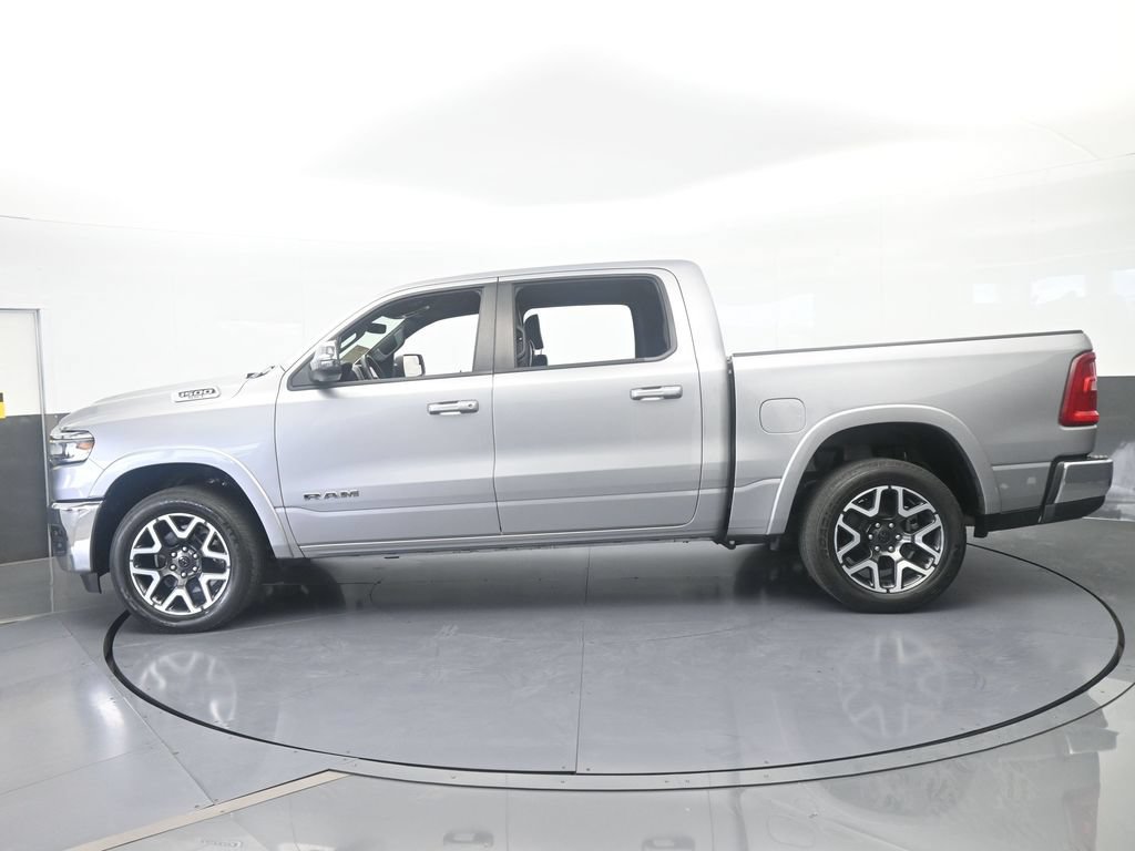 Used 2025 RAM 1500 Laramie AWD/4WD image 3