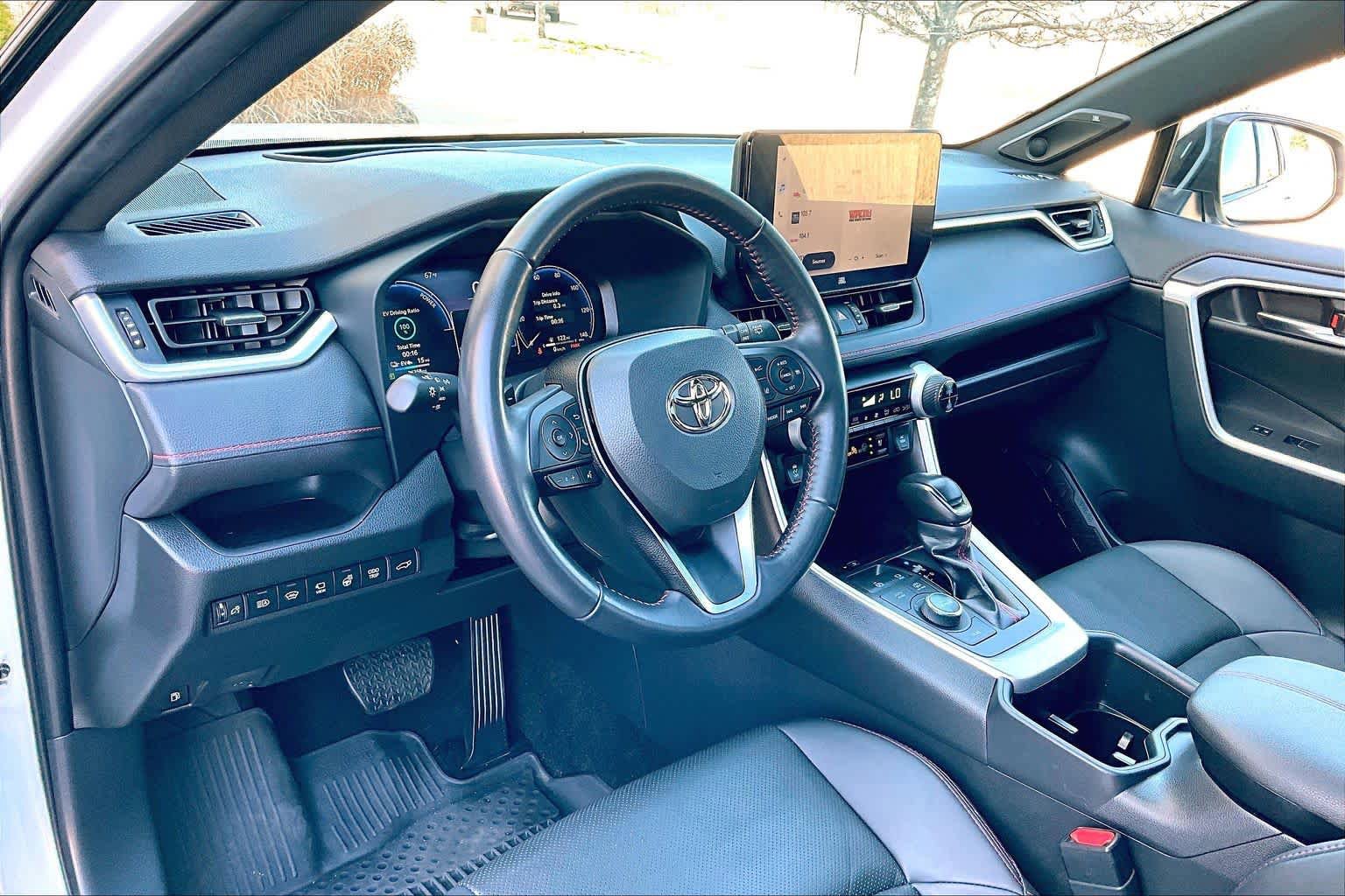 Certified 2023 Toyota RAV4 XSE w/ Premium Package AWD/4WD image 18
