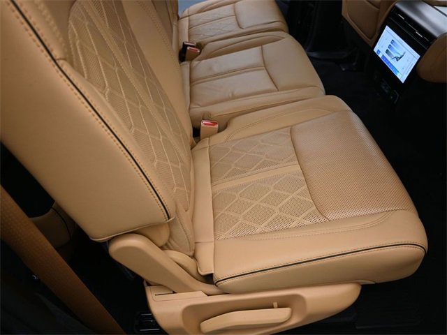 Used 2023 Jeep Grand Wagoneer Series III image 28