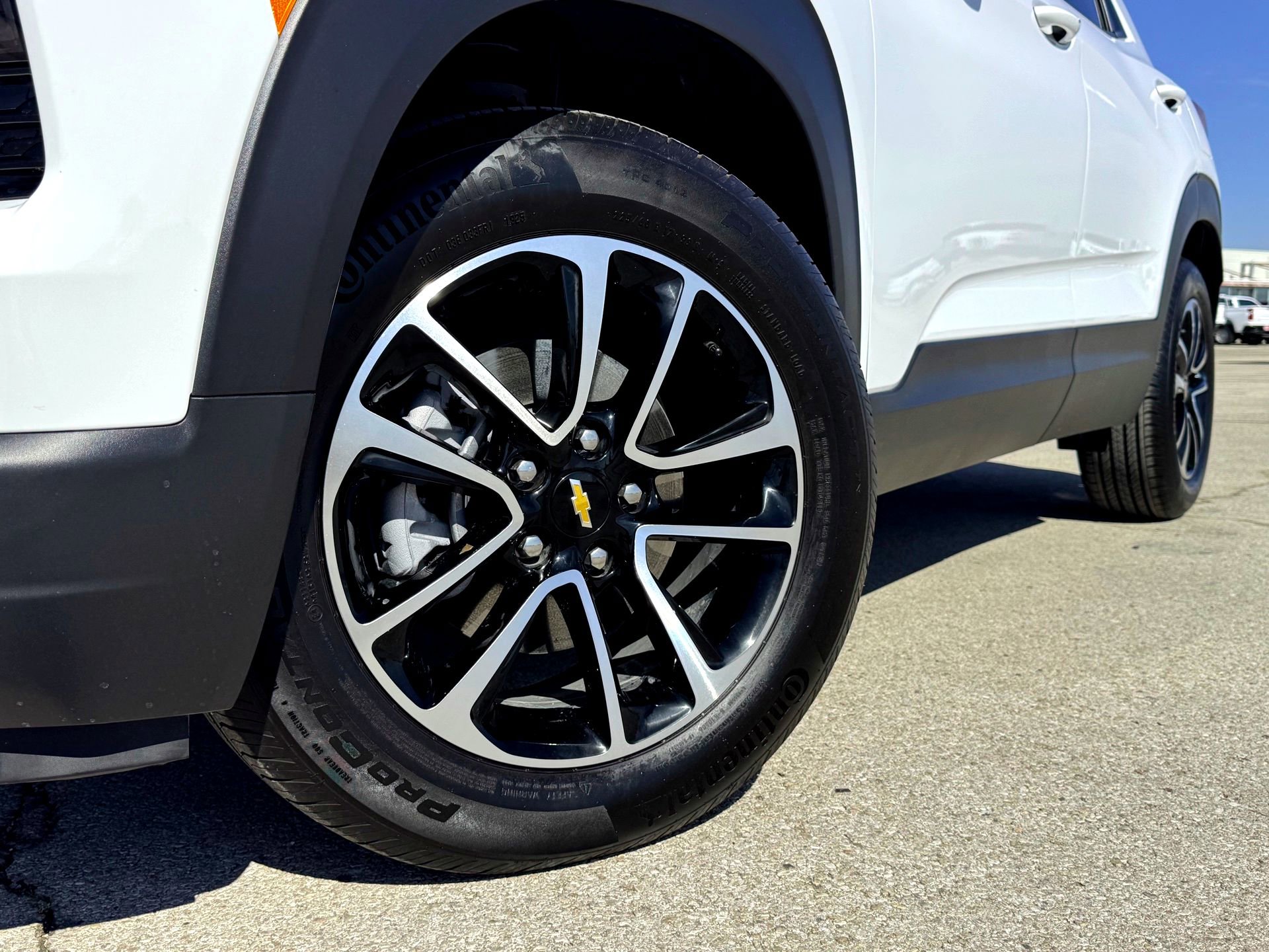 Used 2026 Chevrolet TrailBlazer LT w/ Convenience Package image 2