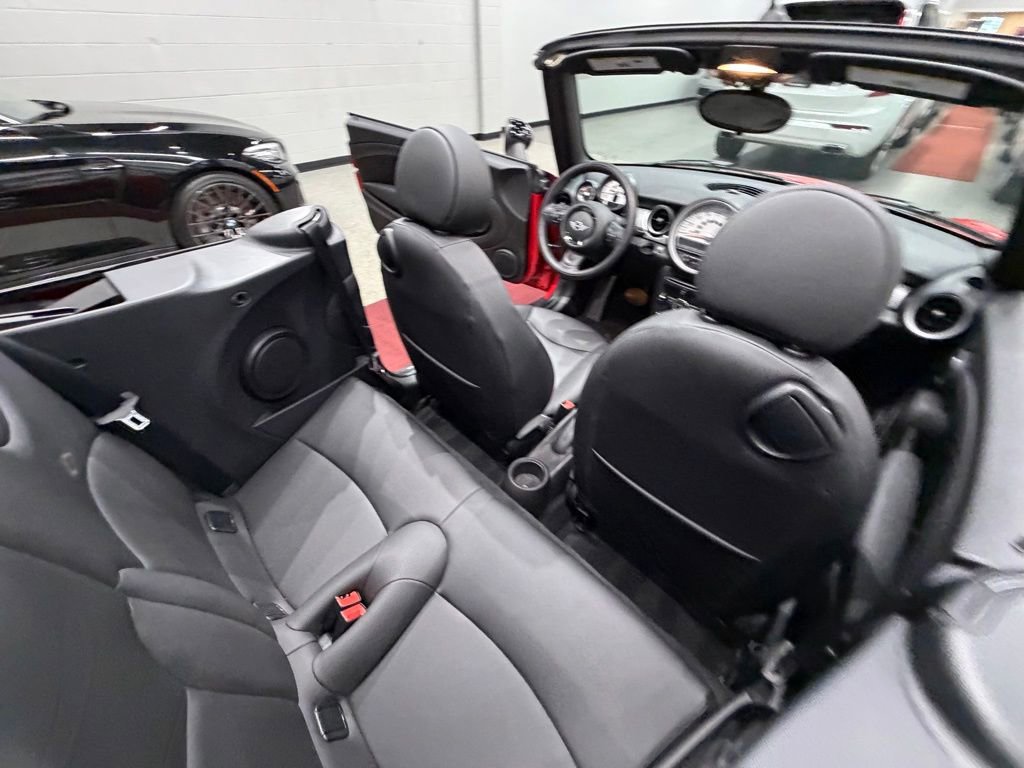 Used 2014 MINI Cooper Convertible FWD image 28