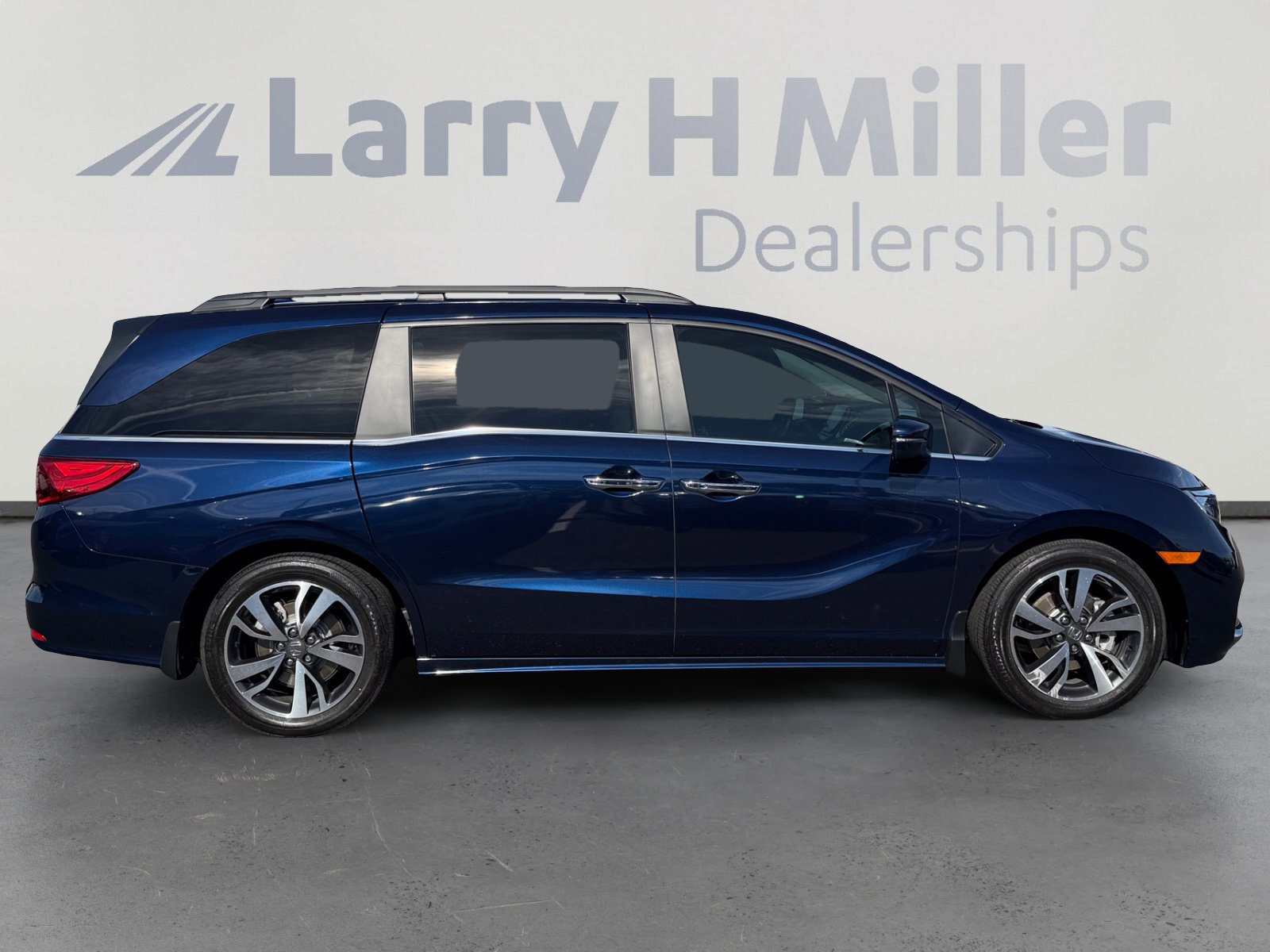 Used 2024 Honda Odyssey Touring image 6