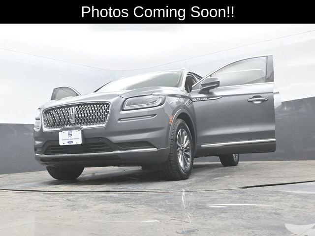 Used 2022 Lincoln Nautilus Reserve w/ Class II Trailer Tow Package AWD/4WD image 32