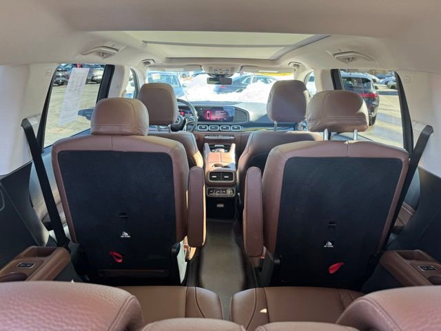 Used 2024 Mercedes-Benz GLS 450 4MATIC image 15