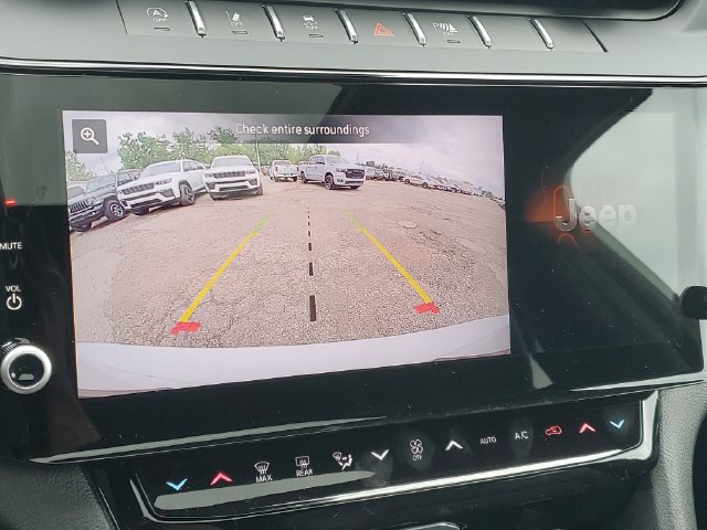 New 2026 Jeep Grand Cherokee L Limited w/ Limited Altitude Package AWD/4WD image 27