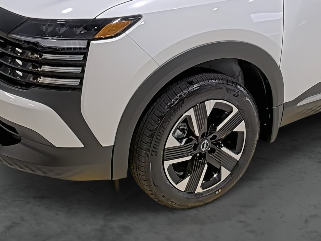 New 2026 Nissan Kicks SV w/ Cold Weather Package AWD/4WD image 9