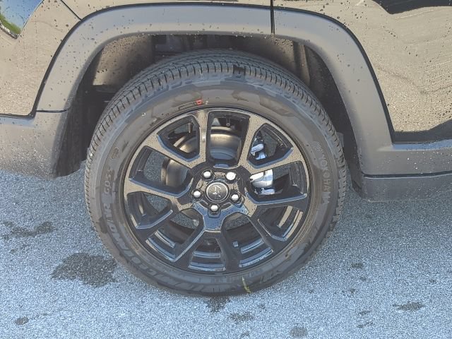New 2026 Jeep Compass Latitude AWD/4WD image 30
