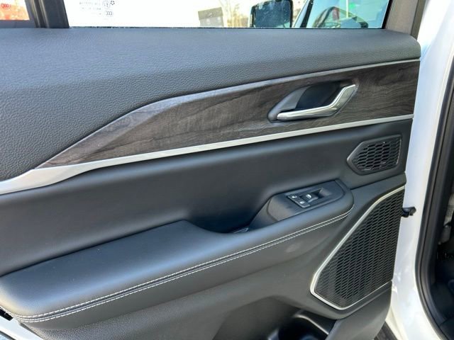 New 2026 Jeep Grand Cherokee Limited image 19