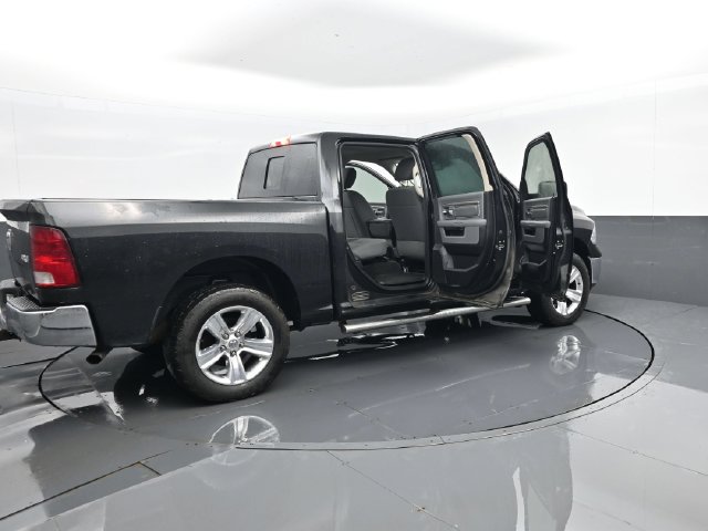 Used 2016 RAM 1500 Classic SLT AWD/4WD image 27