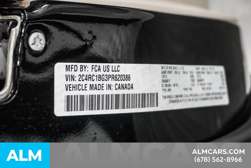 Used 2023 Chrysler Pacifica Touring-L FWD image 49