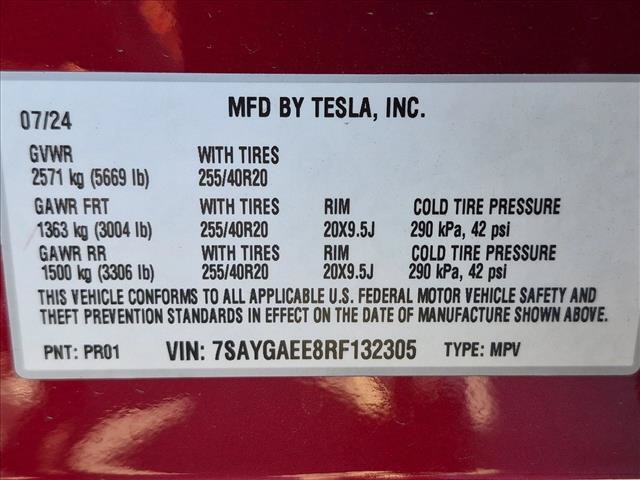 Used 2024 Tesla Model Y Long Range AWD/4WD image 25