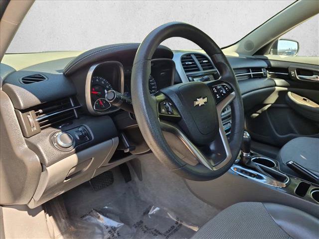 Used 2015 Chevrolet Malibu LT FWD image 10