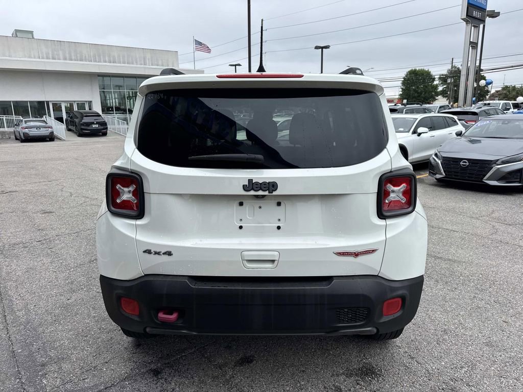 Used 2018 Jeep Renegade Trailhawk w/ Safety & Security Group AWD/4WD image 7