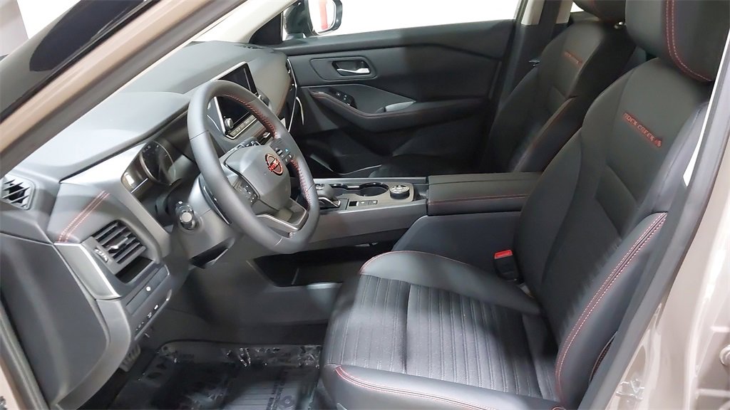 New 2026 Nissan Rogue SV image 20