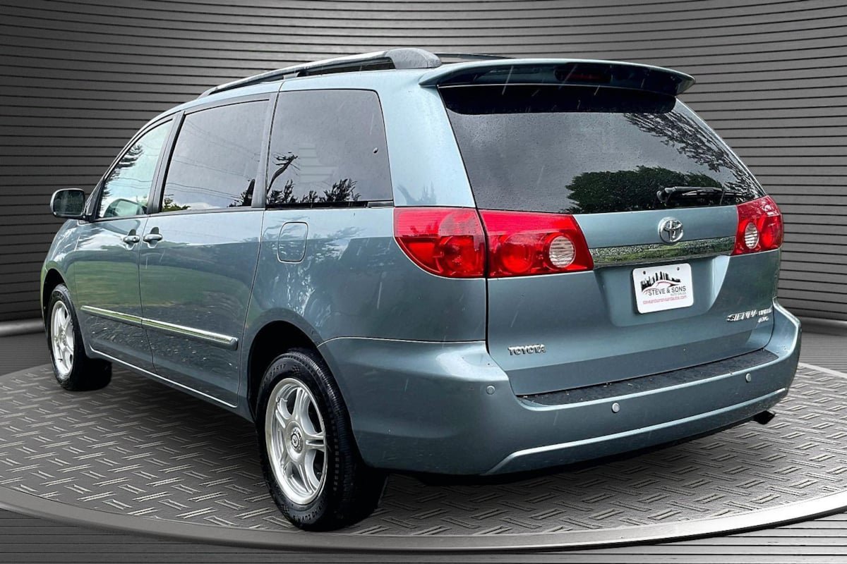 Used 2006 Toyota Sienna XLE Limited AWD/4WD image 4