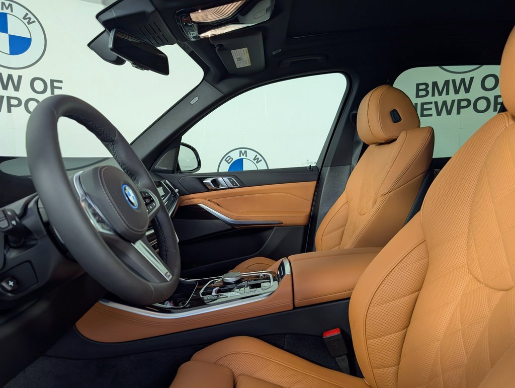 New 2026 BMW X5 xDrive50e w/ M Sport Package image 2