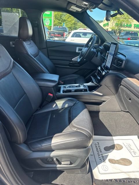 Used 2021 Ford Explorer Platinum w/ Equipment Group 601A AWD/4WD image 54