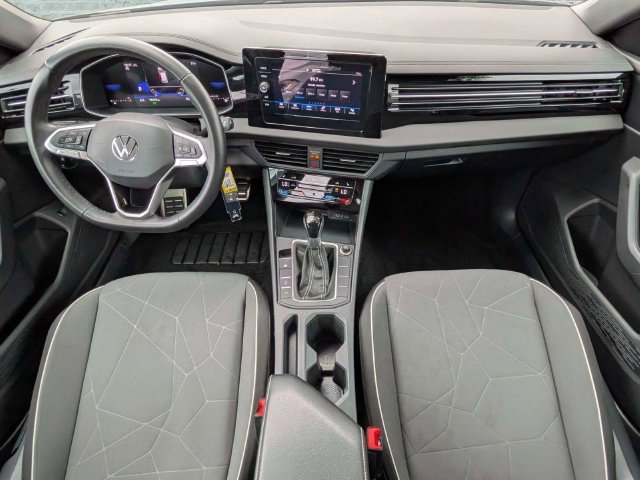 Certified 2025 Volkswagen Jetta Sport FWD image 14