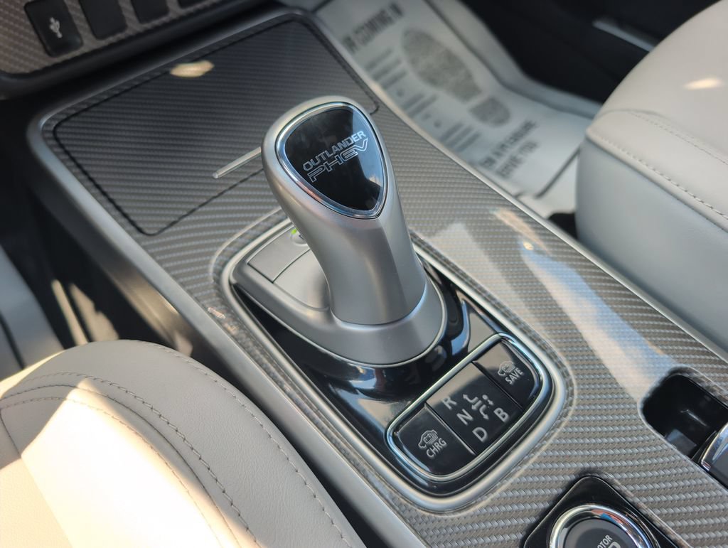 Used 2019 Mitsubishi Outlander SEL AWD/4WD image 16