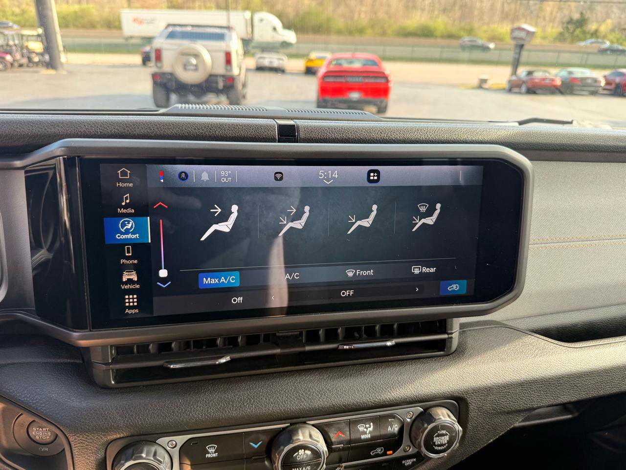 Used 2024 Jeep Wrangler Unlimited Sport image 22