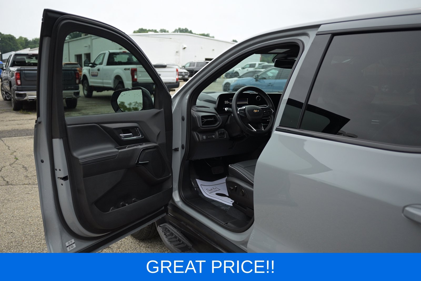 Used 2026 Chevrolet Silverado EV LT AWD/4WD image 17