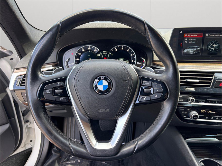 Used 2018 BMW 540i RWD image 25