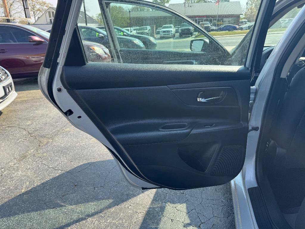 Used 2017 Nissan Altima 2.5 S w/ Power Driver Seat Package FWD image 13