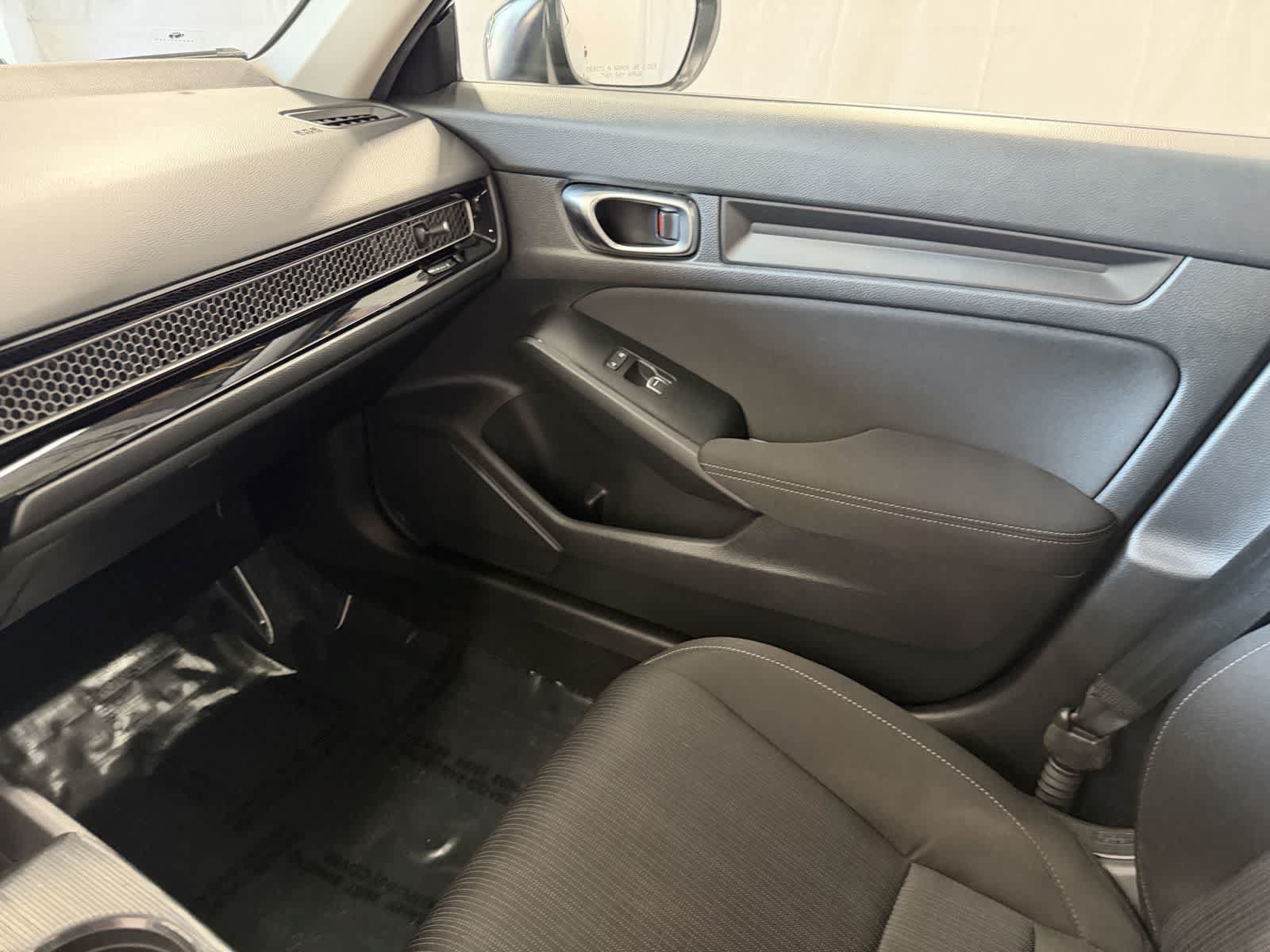 Used 2025 Honda Civic LX image 22