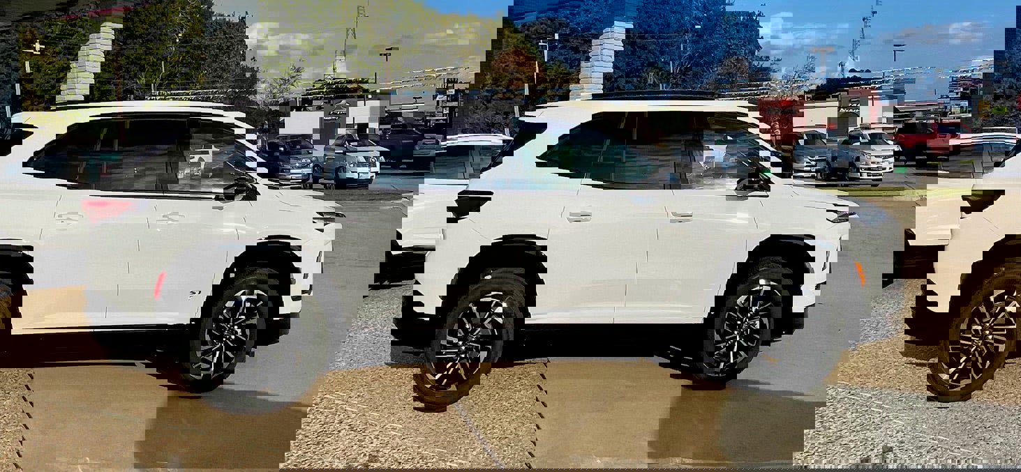 New 2026 Buick Enclave Sport Touring image 2