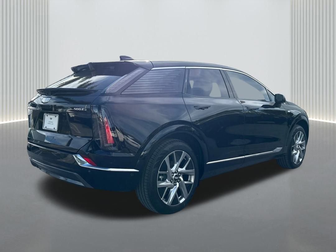 New 2025 Cadillac Optiq Luxury 2 image 5