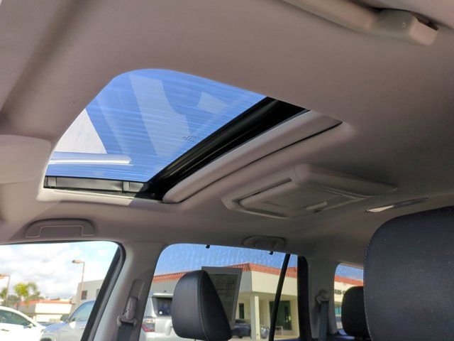 Used 2018 Honda Pilot Touring image 29