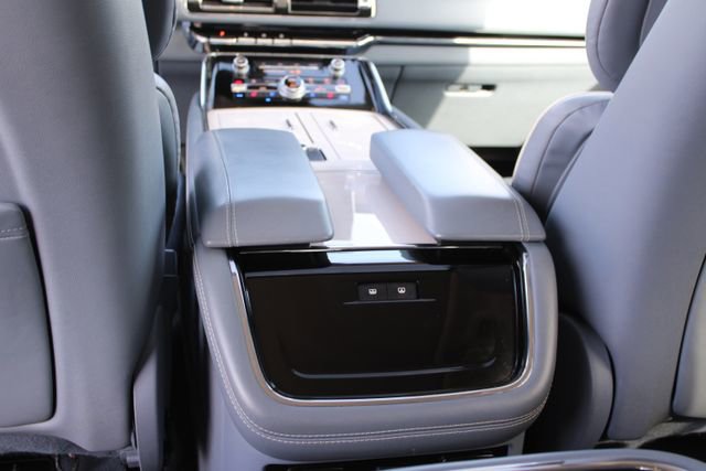 Used 2024 Lincoln Navigator Black Label AWD/4WD image 25