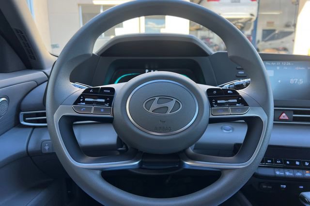 New 2026 Hyundai Elantra Hybrid FWD image 22