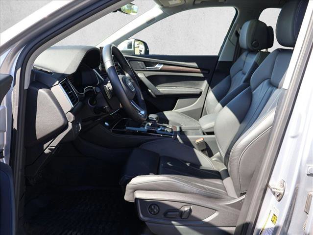 Used 2023 Audi Q5 e Premium Plus w/ Premium Plus Package AWD/4WD image 22