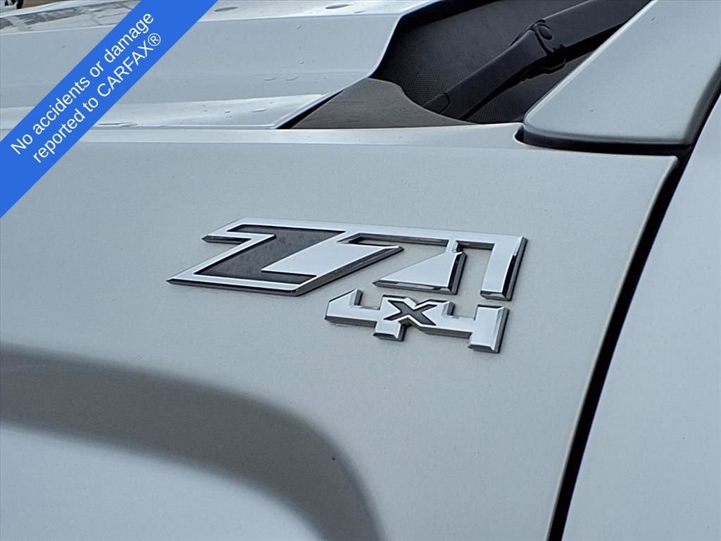 Used 2016 GMC Sierra 2500 SLT w/ Snow Plow Prep Package image 13