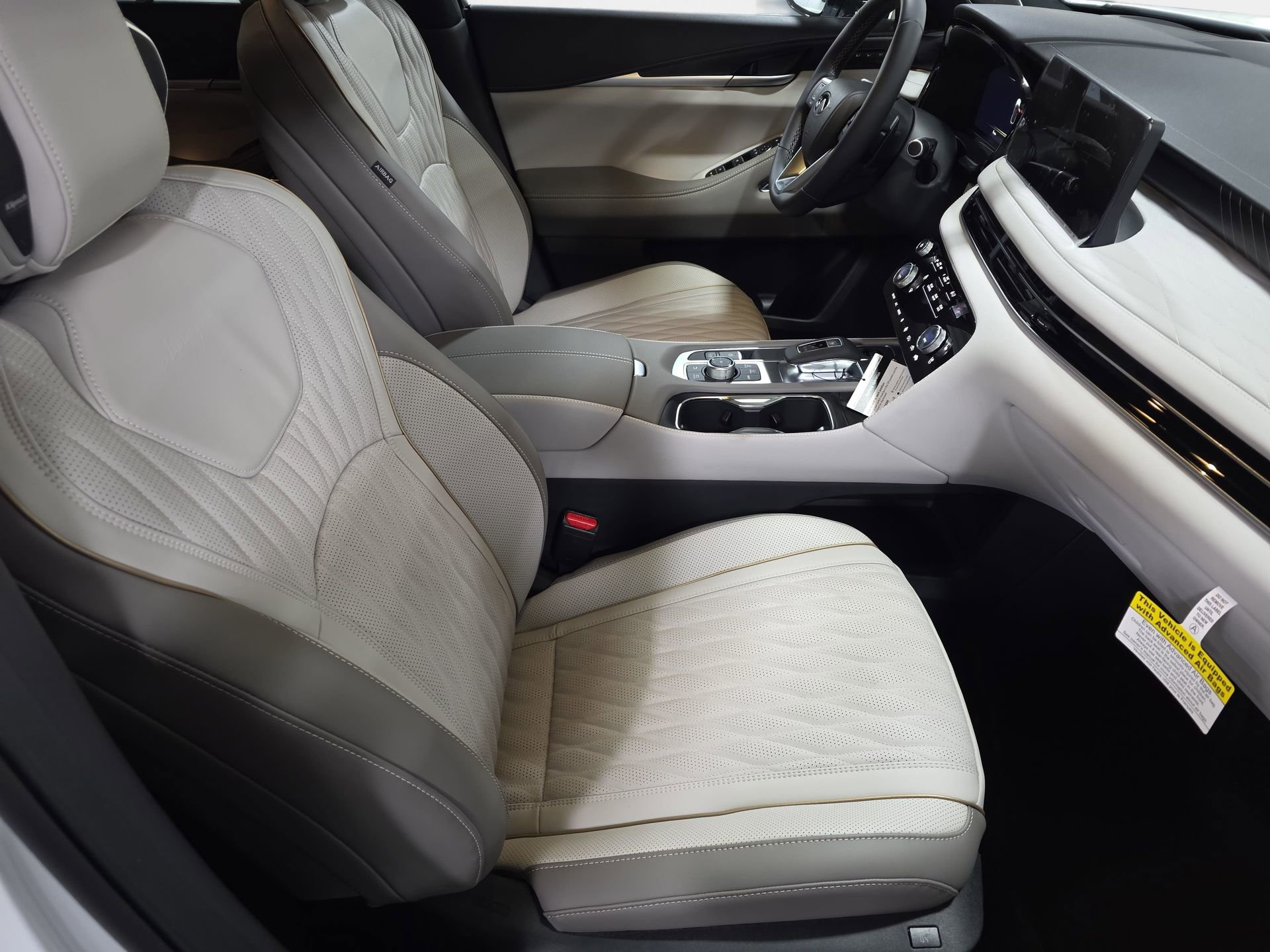 New 2026 INFINITI QX60 Autograph w/ Dark Cargo Package image 10