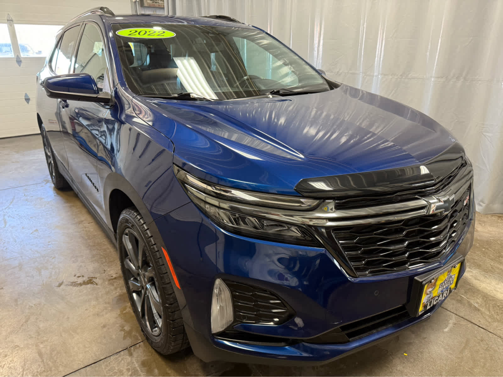 Used 2022 Chevrolet Equinox RS AWD/4WD image 3