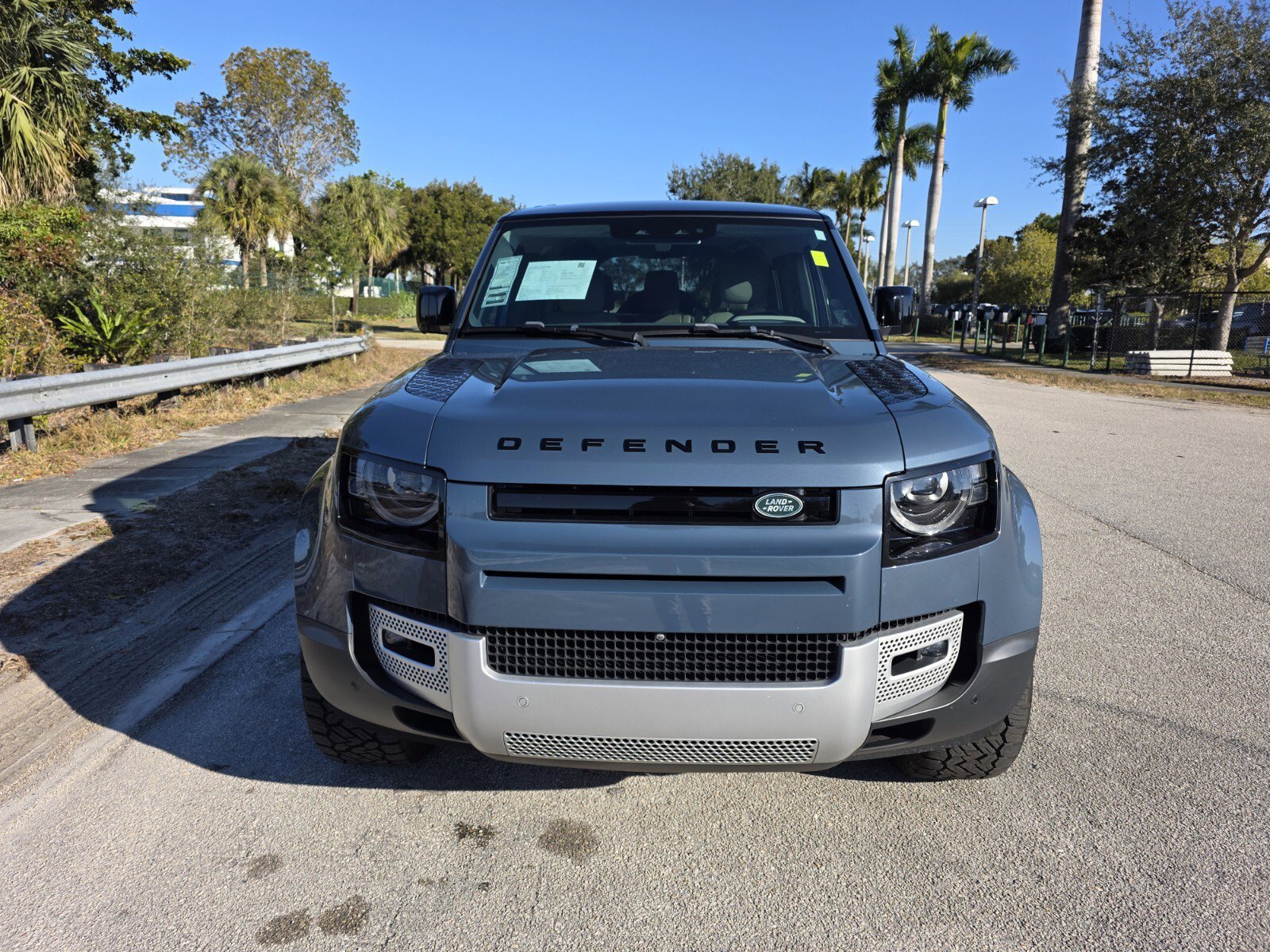 Used 2020 Land Rover Defender 110 HSE image 8